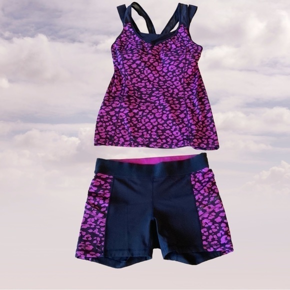 LULULEMON bra top SZ 8 pink n dark navy and shorts - Picture 14 of 15